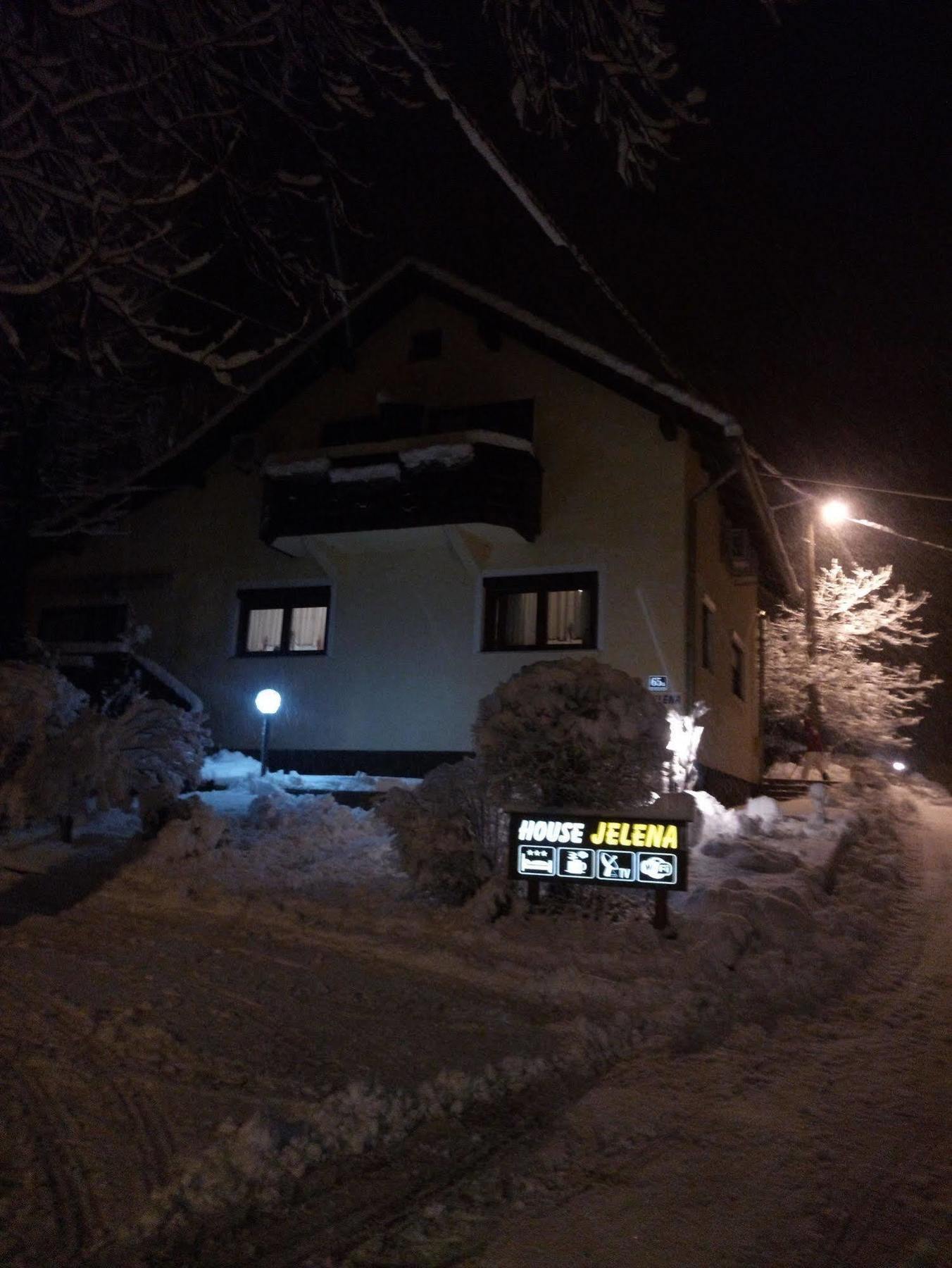 Апартаменти House Jelena Селище Дрежницько Екстер'єр фото